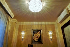 6.-Bedroom-Art-Deco-crystal-wall-lamps-Luchiante